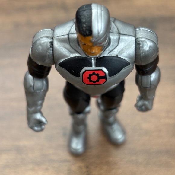 DC Comics Heroes Unite CYBORG 4” Action Figure Toy Spin Master Posable - Picture 8 of 10